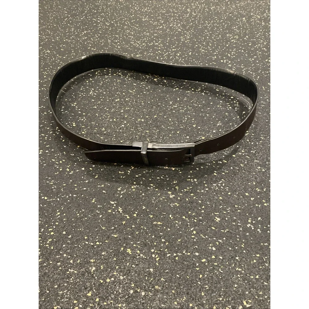 GUESS Mens Large 34-36 Black Brown REVERSIBLE Leather Belt Black Tone Buckle